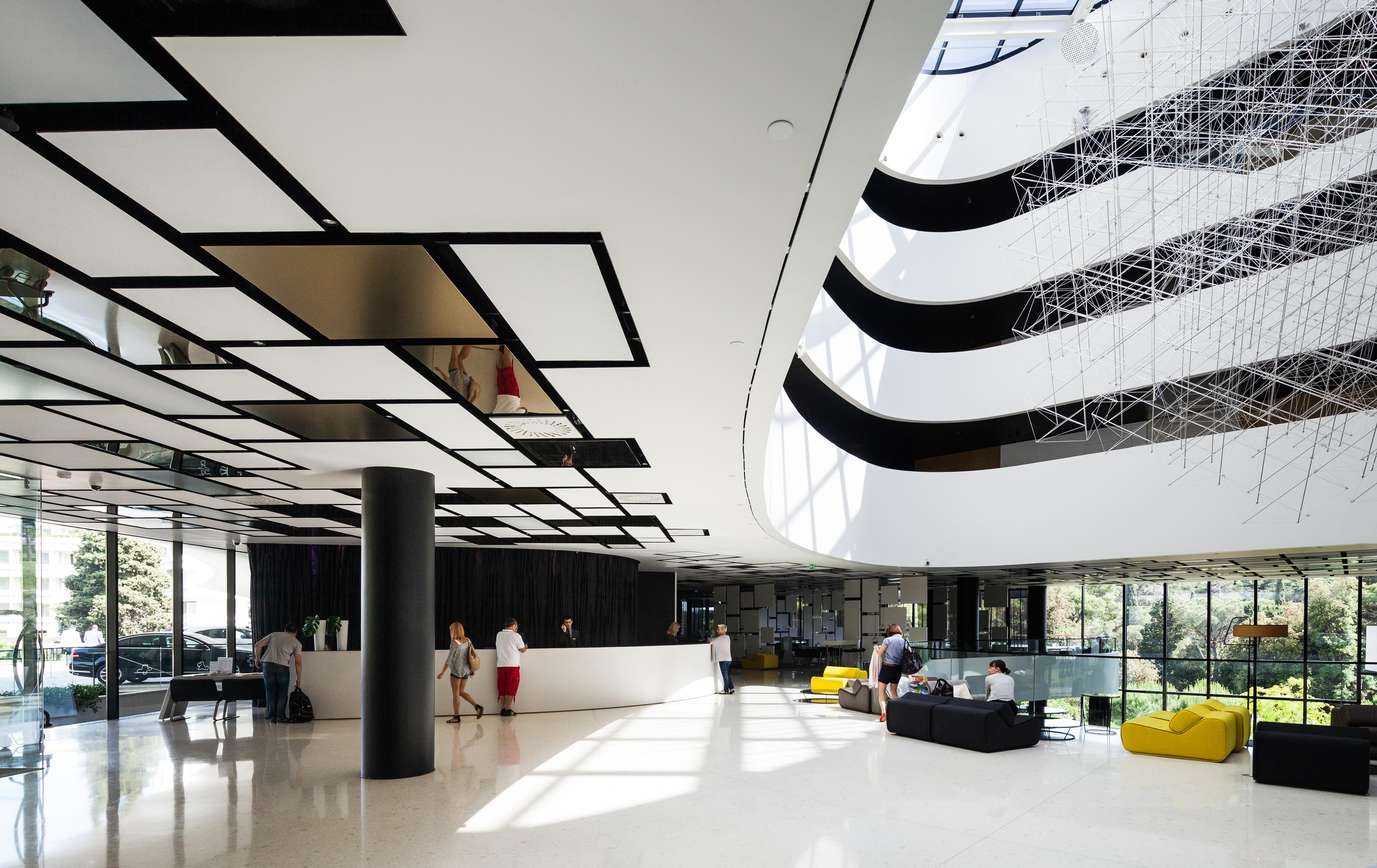 Lone Hotel By Maistra Collection Rovinj Bagian luar foto The interior of the building