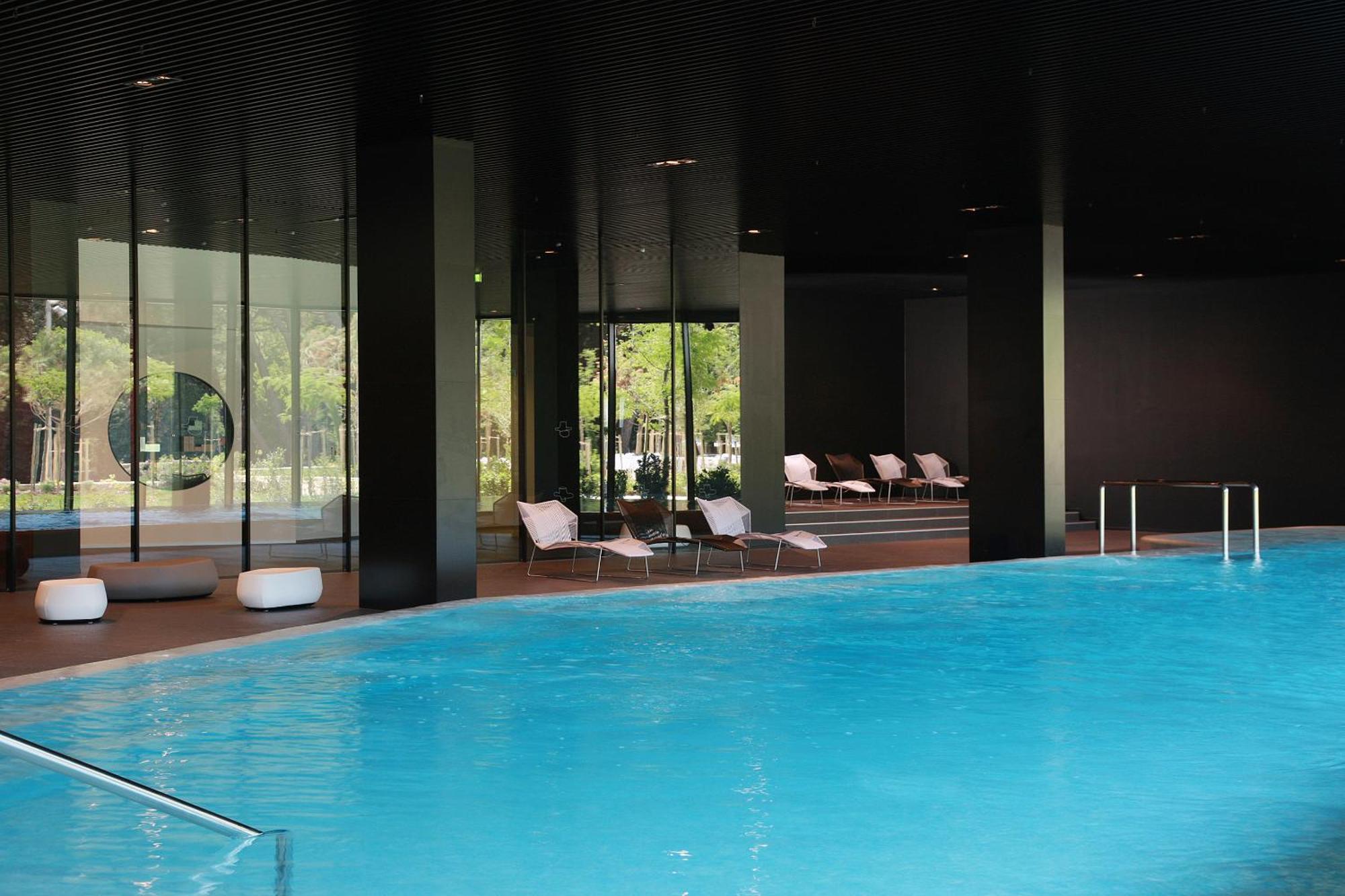 Lone Hotel By Maistra Collection Rovinj Bagian luar foto The swimming pool